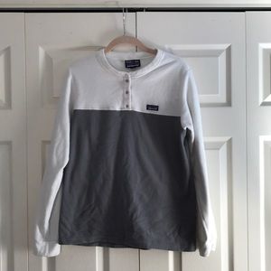Patigonia pull over